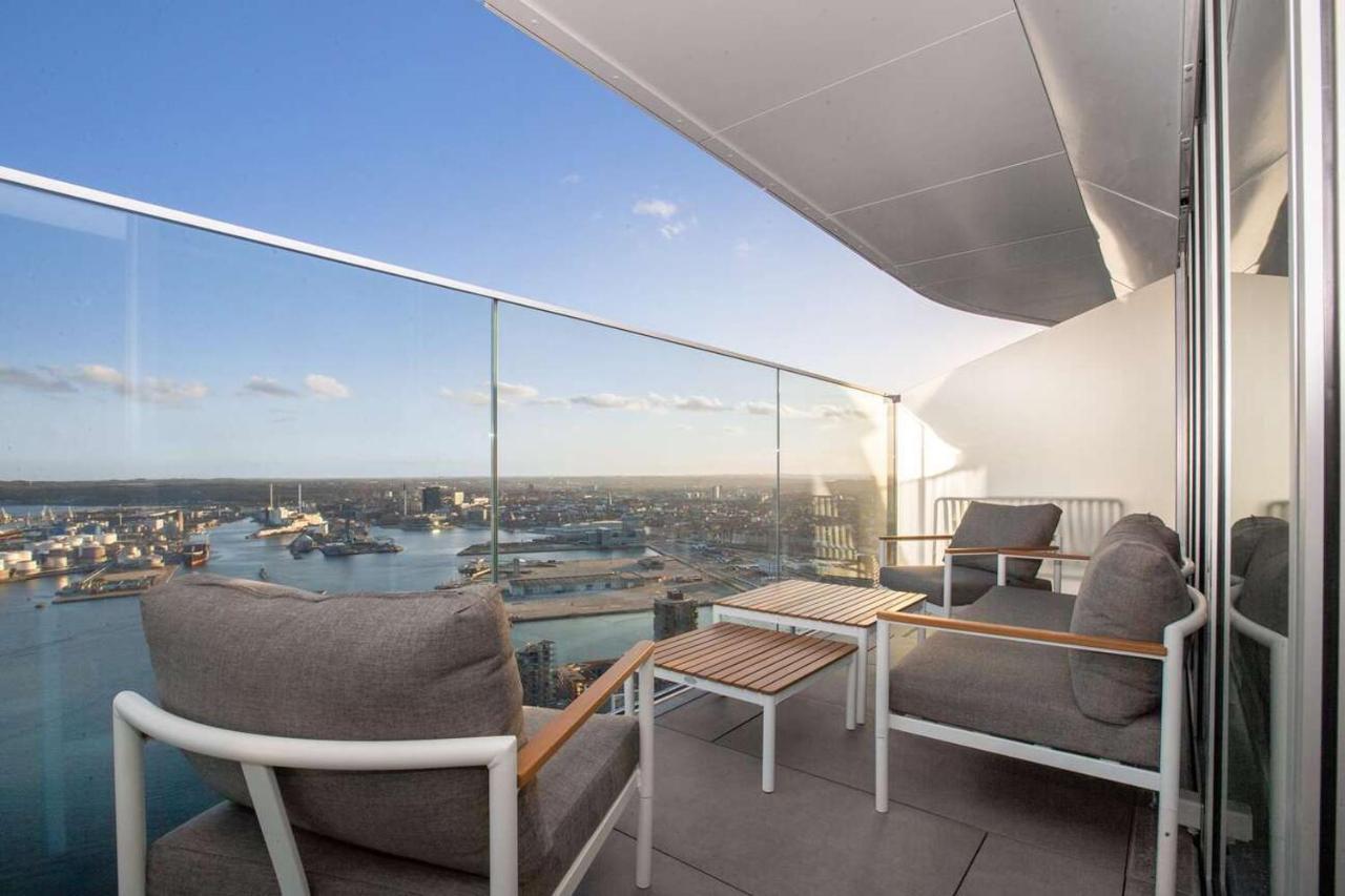 Danmarks Hojeste Penthouse Lejlighed I Lighthouse - 42 Sal Arhus Bagian luar foto